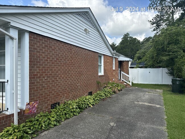 Foto del edificio - 5027 Chesapeake Road