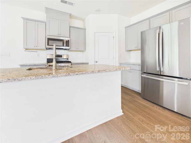 Building Photo - 2794 Yeager Dr NW