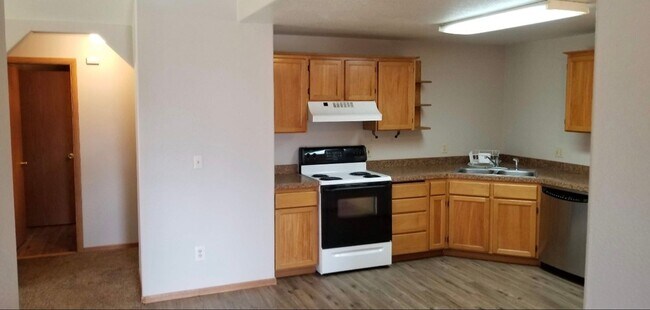 Foto del edificio - 3 Bed Home with Covered Patio & Fenced Yard!