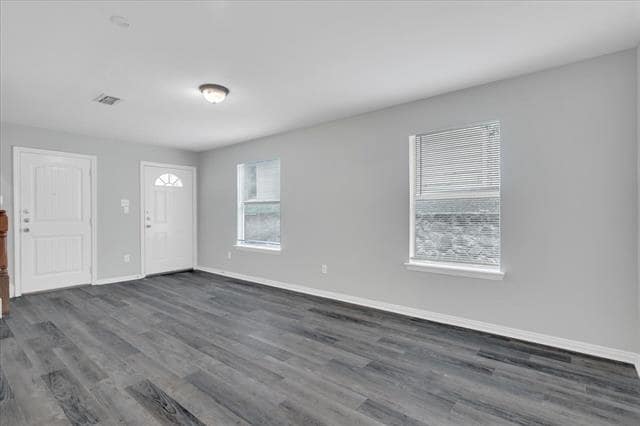 Building Photo - 3112 Lee Ave