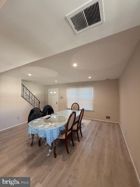 Building Photo - 2451 Croydon Ct