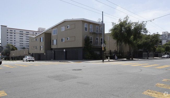 Building Photo - Buchanan Park Apartments