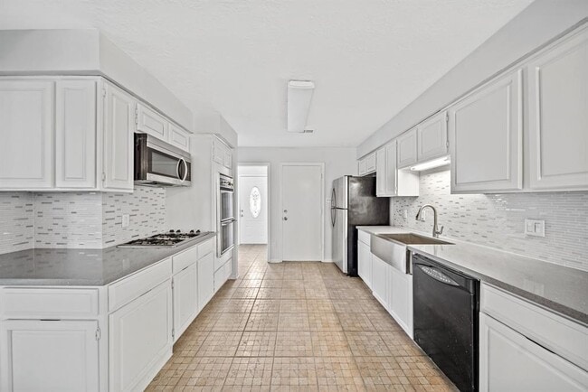 Building Photo - 3203 Milburn St