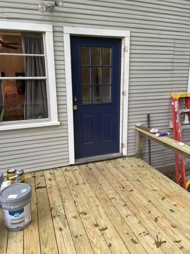 Building Photo - 155 Hooks Rd