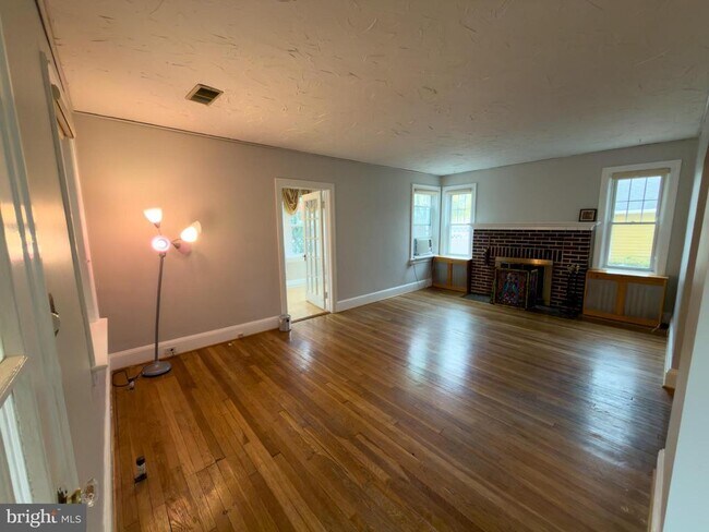 Foto del edificio - 409 Sanhican Dr