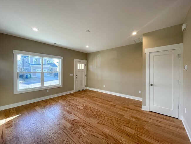 Foto del edificio - Beautiful Three-Bedroom in Oakley