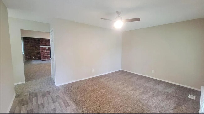 Foto del edificio - 6543 Coventry Dr