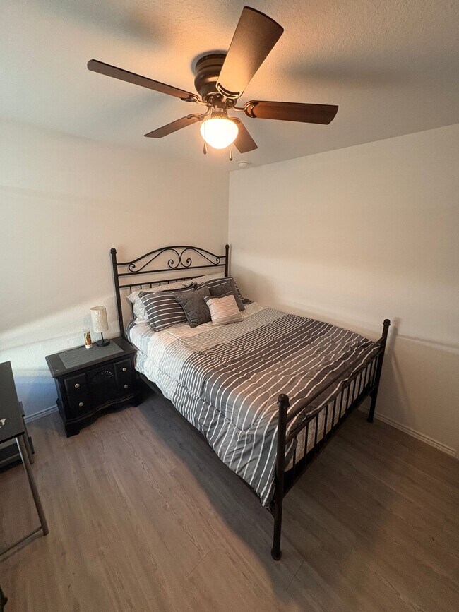 Foto del edificio - 9434 Somerset Wy