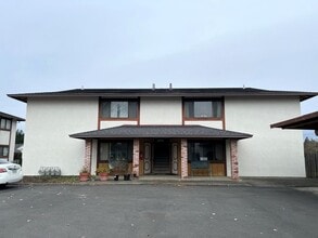 Building Photo - 2255 Arbutus St