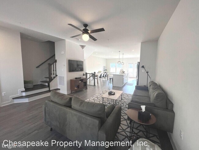 Building Photo - 3 br, 3.5 bath House - 6243 Islington Street