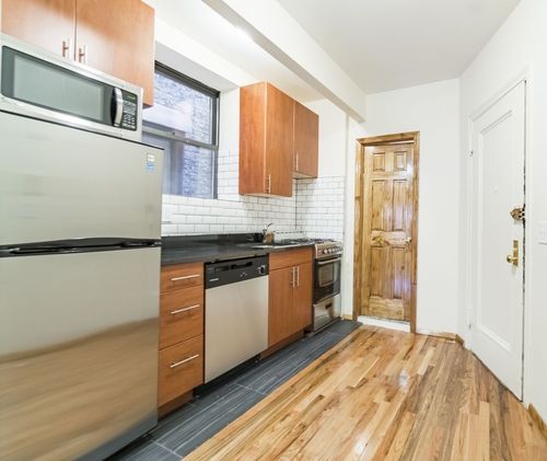 Foto del edificio - 243 Sullivan St