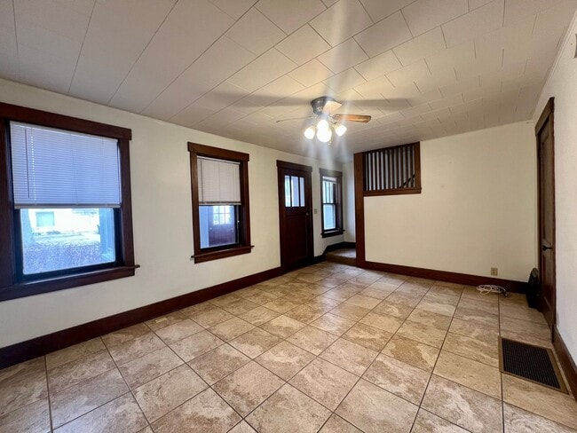 Photo - Shaolin Properties West (SHAWEST) Apartment