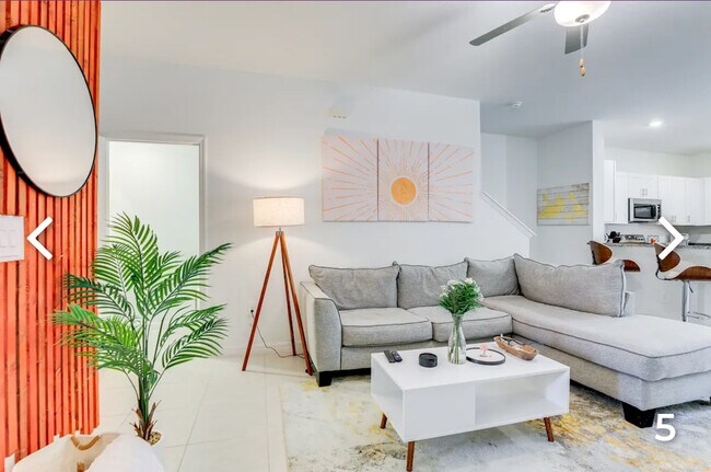 Foto del edificio - 2579 Sunray Venus Way
