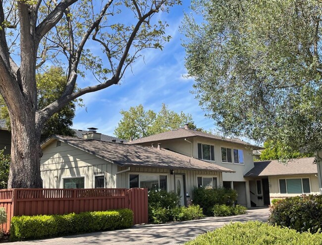 Foto del edificio - 750 Arbor Rd