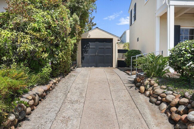 Building Photo - 7109 Monte Vista Ave
