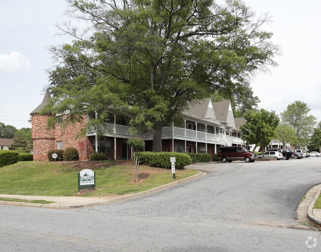 Lake Placid Apartments Apartments Atlanta, GA