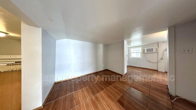 Foto del edificio - 2611 41st Ave N