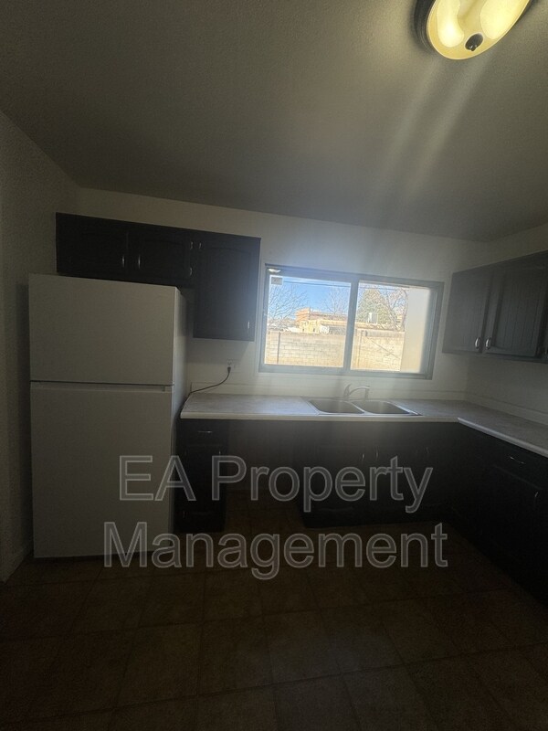 Foto del edificio - 10017 Los Arboles Ave NE