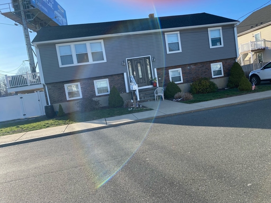 Primary Photo - 60 Cecilian Ave