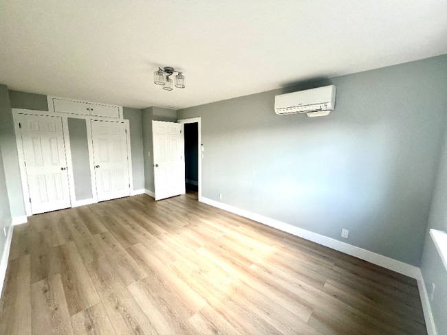 Foto del edificio - 61-60 69th Ln