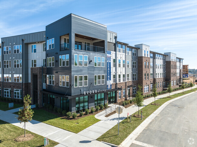 Building Photo - Evoke Living at Eastland Yards