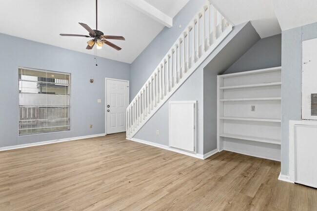 Foto del edificio - 1176 Oregon Ave