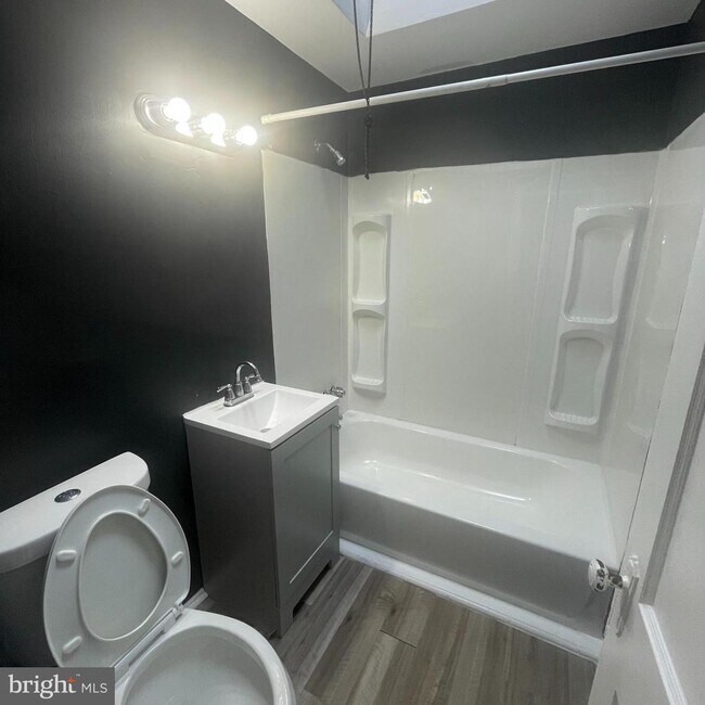 Foto del edificio - 4416 Marple St