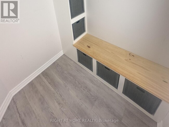 Photo du bâtiment - 693 Rouncey Rd