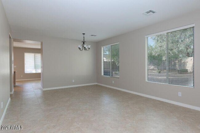 Foto del edificio - 2106 W Hemingway Ct