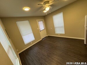 Foto del edificio - 242 W Harlan Ave