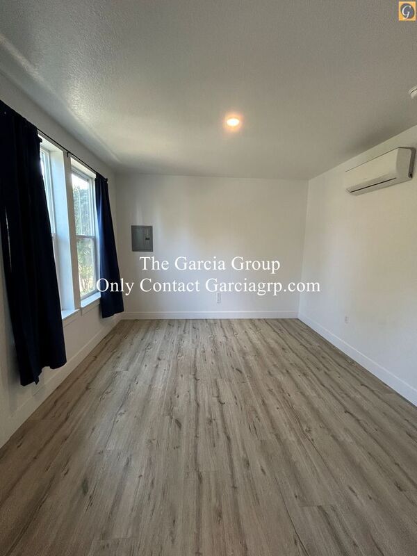 Foto del edificio - 8780 SE Flavel St