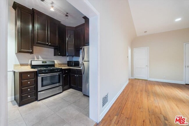 Building Photo - 6217 Orange St