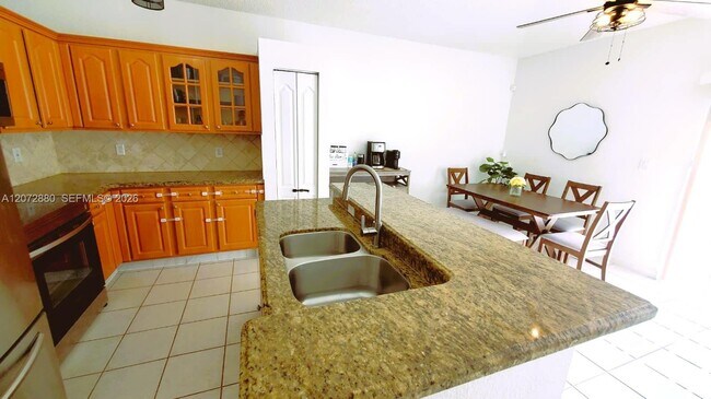 Foto del edificio - 10273 SW 162nd Ct