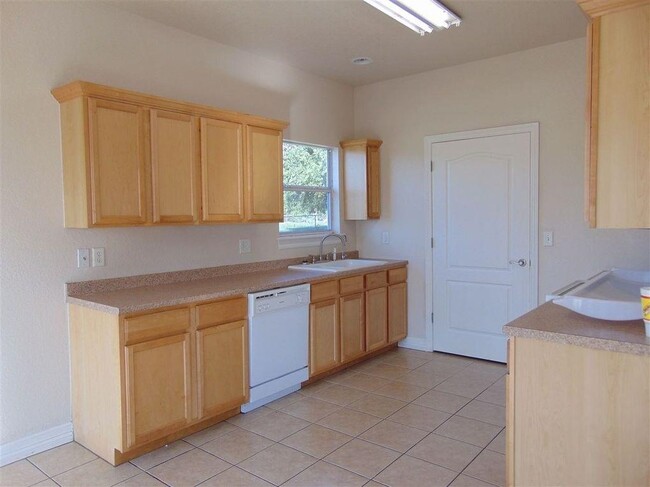 Building Photo - 146 Mistletoe Dr