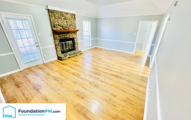 Building Photo - 5682 Richburg Ave