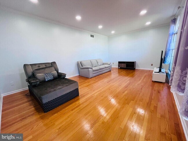 Foto del edificio - 159 Honora Dr