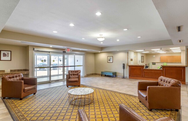 Lobby and Guest Check-in - Furnished Studio - Houston