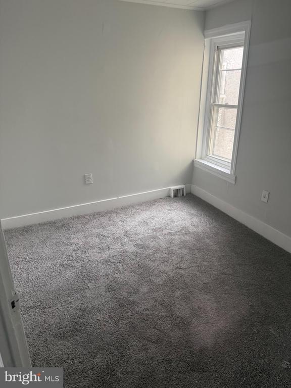 Foto del edificio - 104 W Elm St