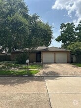 Building Photo - 6602 Navidad Rd