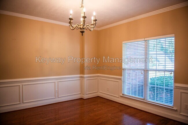 Foto del edificio - 242 Stonington Dr