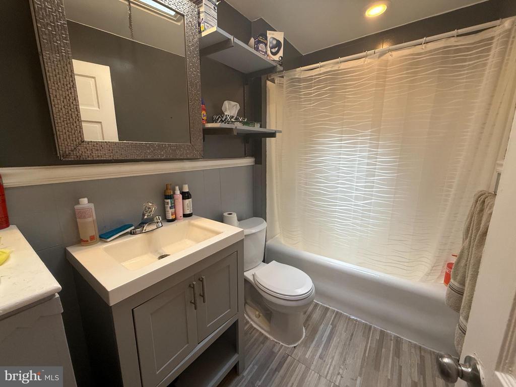 Foto principal - 6144 Vandike St