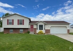 Building Photo - 745 N 280 W