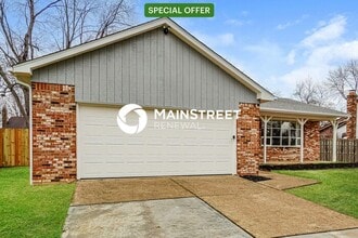 Building Photo - 6464 Firethorn Ave