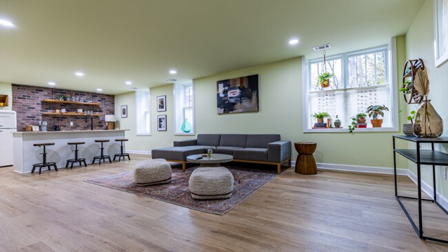 Foto del edificio - 1268 Lucile Ave SW