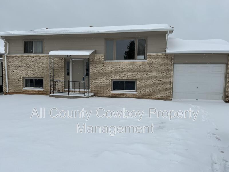 Primary Photo - 1613 E Bill Nye Ave