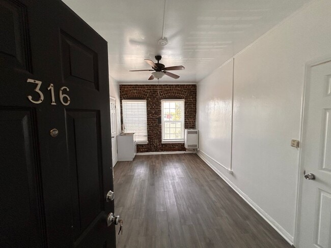 Interior Photo - Toberman Apts.