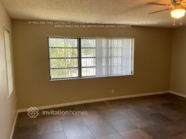 Foto del edificio - 1769 NE 40th Pl