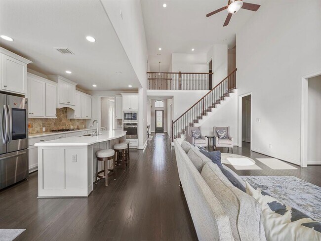 Building Photo - 3909 Lily Park Ln