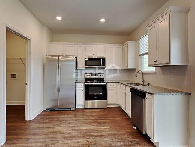 Building Photo - 1228 Tan Tara Trail