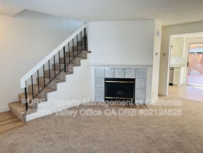 Foto del edificio - 5233 Macaw Way